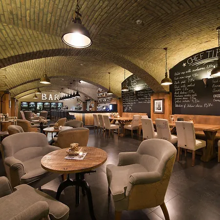 Wilson Palace By Loft