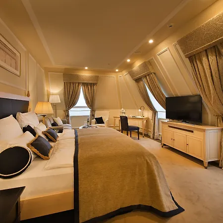 Wilson Palace By Loft 4*