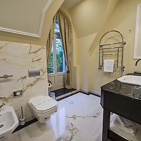 Wilson Palace By Loft 4*