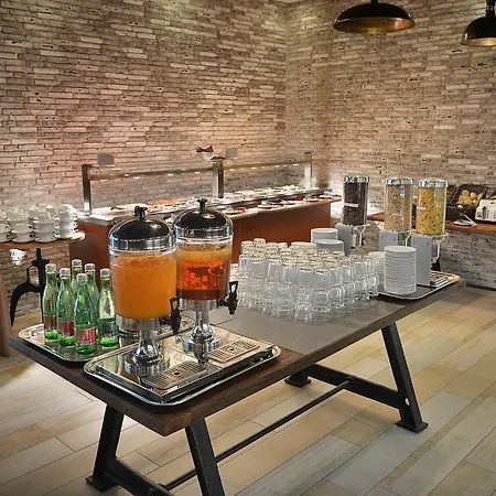 Wilson Palace By Loft 4* Братислава