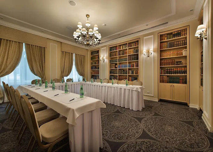 Wilson Palace By Loft 4*