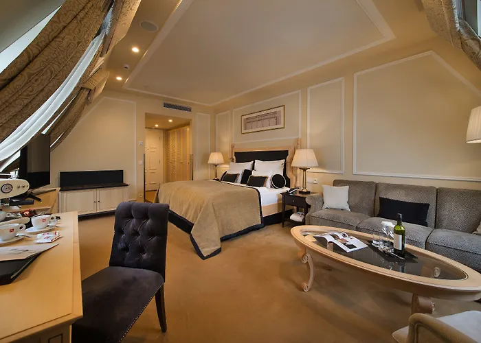 Wilson Palace By Loft מלון 4*