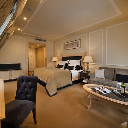 Wilson Palace By Loft 酒店 4*